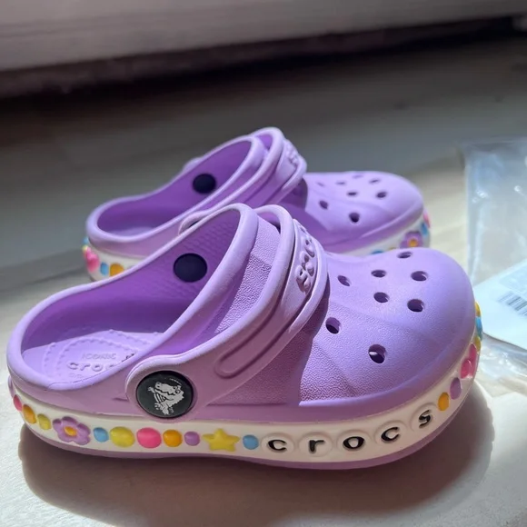Girls super cute Crocs purple with hearts size 8C - Picture 6 of 6